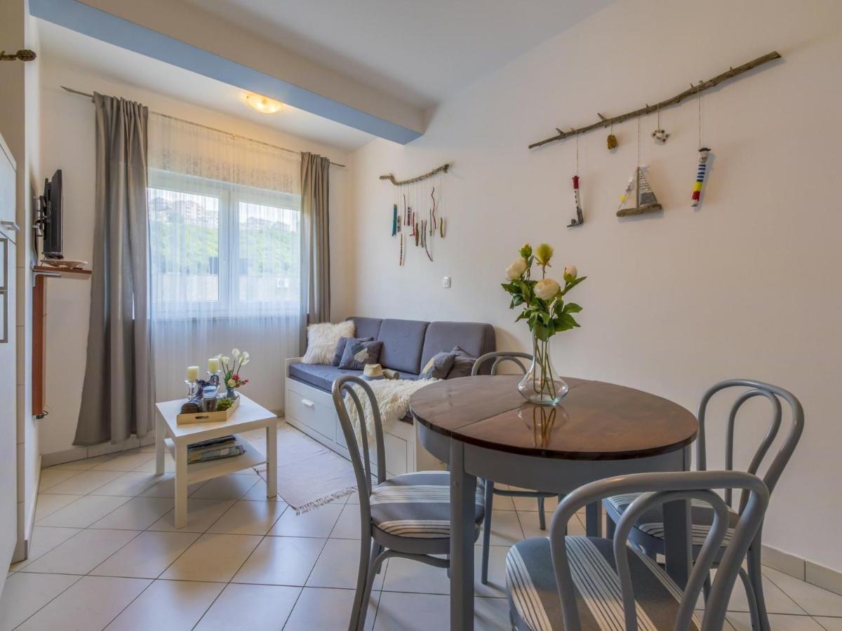 Apartments Rabbit Crikvenica Exterior photo
